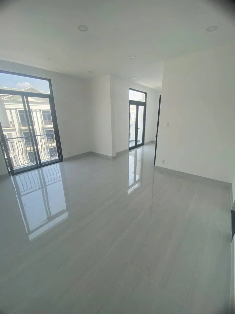 CHO THUÊ NHÀ PHỐ 96M2 CÓ THANG MÁY CÓ MÁY LẠNH TẠI VINHOMES GRAND PARK- GIÁ 32TR/THÁNG - ảnh 15