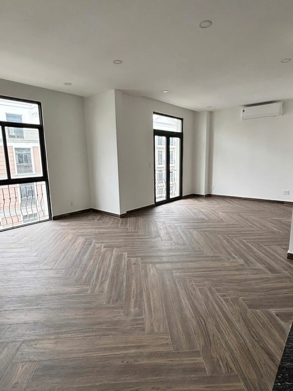 Cho thuê tầng văn phòng 144m2 Vinhomes Grand Park - Trống - Giá từ 9tr/tháng - ảnh 6