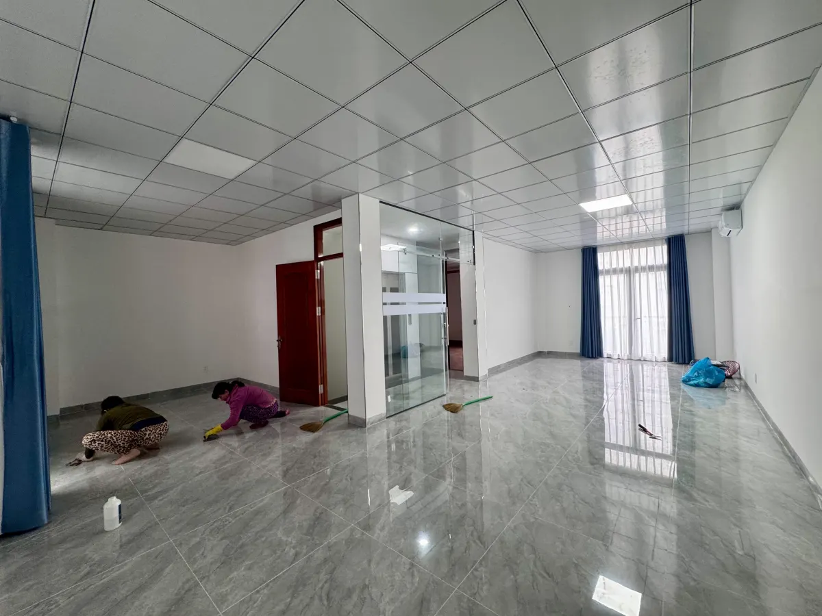 CHO THUÊ NHÀ PHỐ 144M2 đầy đủ thang máy, máy lạnh, lối đi riêng, ngăn phòng tại Vinhomes grand Park - ảnh 10