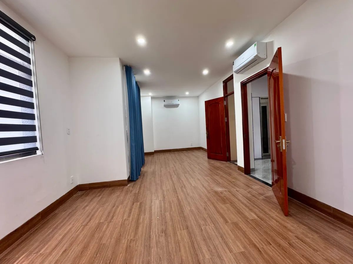 CHO THUÊ NHÀ PHỐ 144M2 đầy đủ thang máy, máy lạnh, lối đi riêng, ngăn phòng tại Vinhomes grand Park - ảnh 18