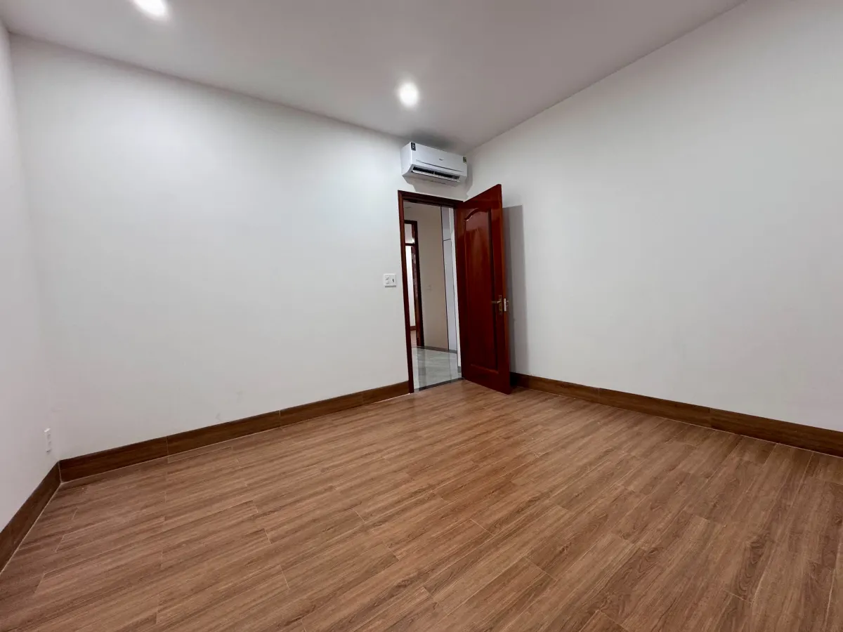 CHO THUÊ NHÀ PHỐ 144M2 đầy đủ thang máy, máy lạnh, lối đi riêng, ngăn phòng tại Vinhomes grand Park - ảnh 19