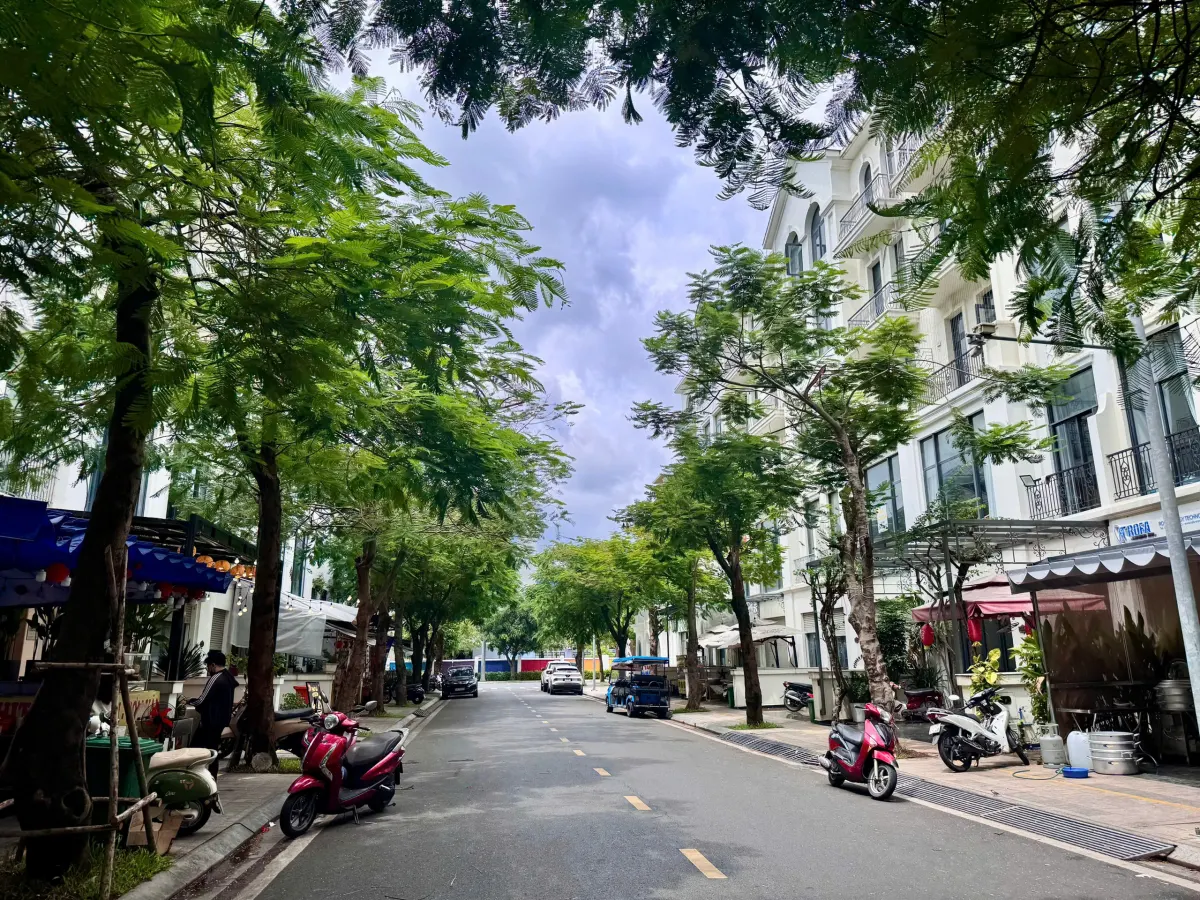 HOT! BÁN NHÀ PHỐ VINHOMES GRAND PARK - 126M² - HƯỚNG ĐÔNG NAM - ĐÃ CÓ SỔ - 25.5 TỶ BTP - ảnh 9