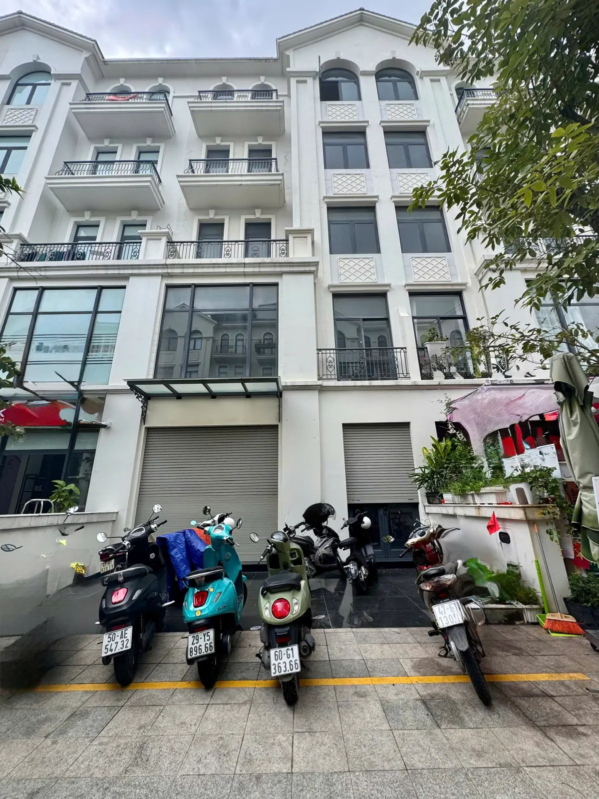 HOT! BÁN NHÀ PHỐ VINHOMES GRAND PARK - 84M² - CÓ SỔ HỒNG - 21 TỶ BAO THUẾ PHÍ