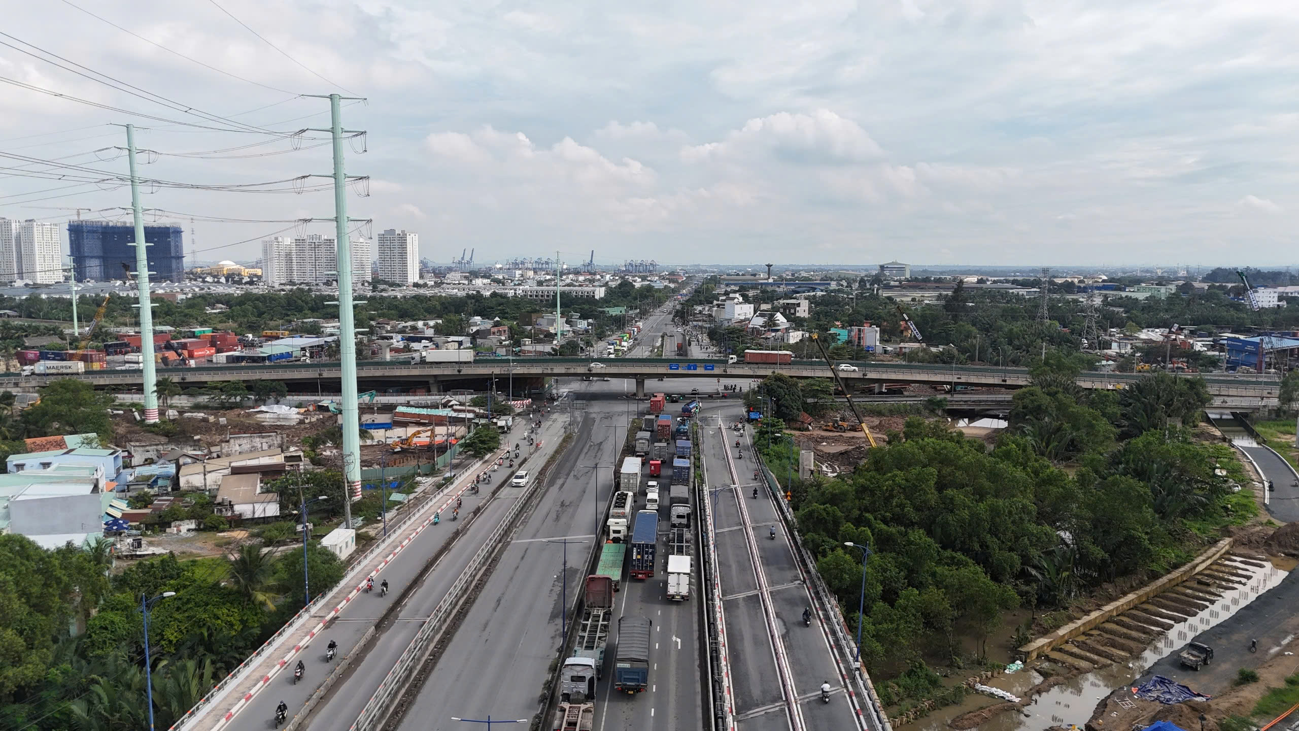 Nút giao Mỹ Thủy TP.HCM - thi công hạ tầng cầu và nhánh rẽ, hiện trạng công trường (tháng 11/2025) - ảnh 2