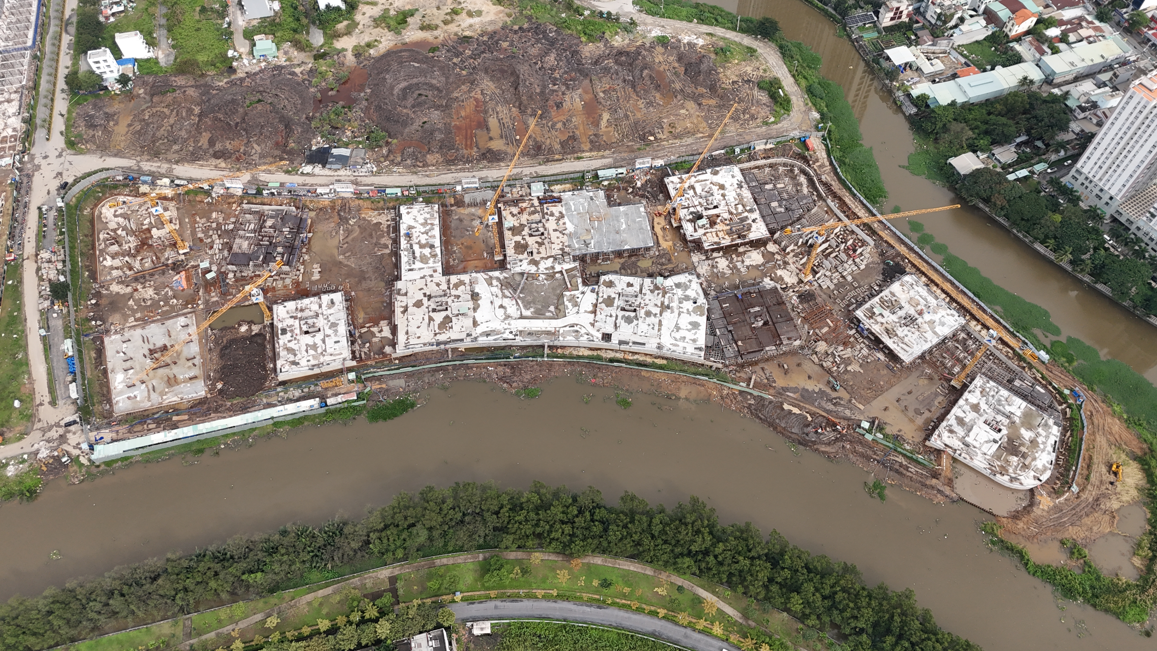 Tiến độ dự án The Privé tháng 11/2025 - thi công kết cấu và sàn tầng (ảnh 3)